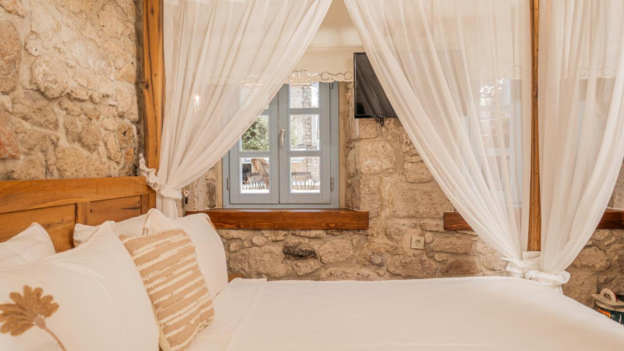 Bedroom 2, Alba tas otel, Çeşme