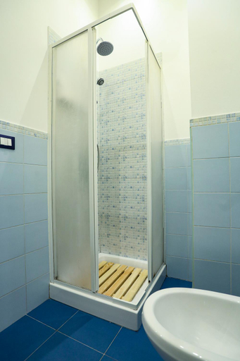 Bathroom 2, Casa Florio Appartamenti, Palermo