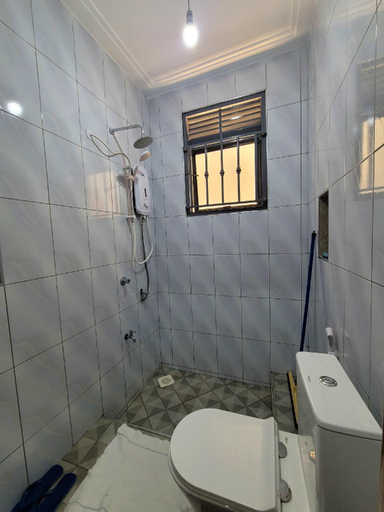 Bathroom, Modern and Homely Apartment, Kampala