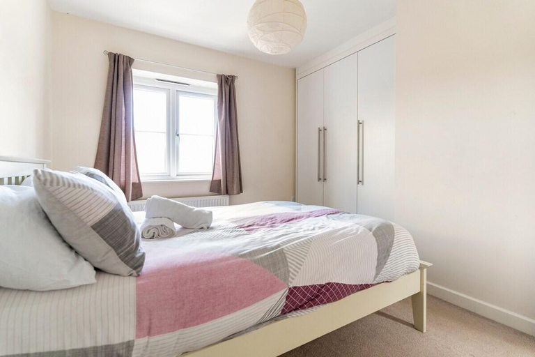 Others 5, Lovely Two Bed detached house with Parking, Sandwell