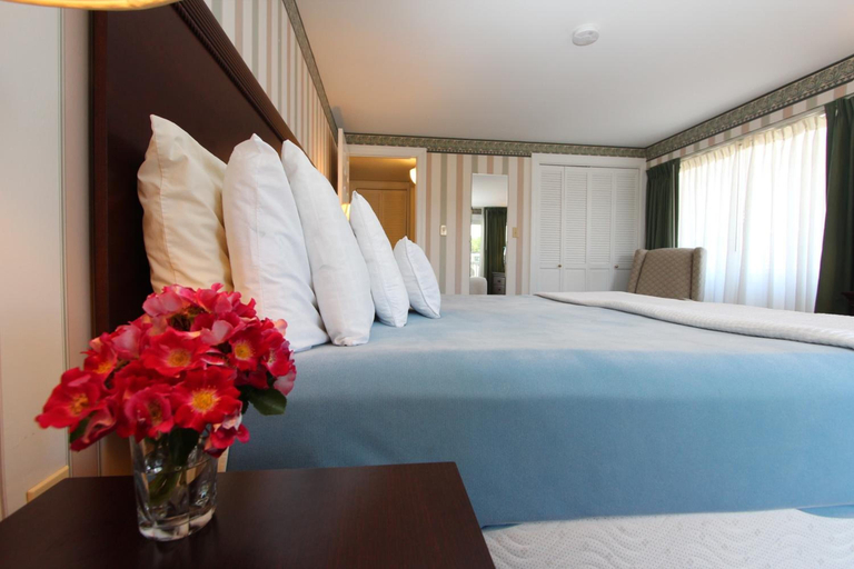 Bedroom 2, Wellington Resort, Newport