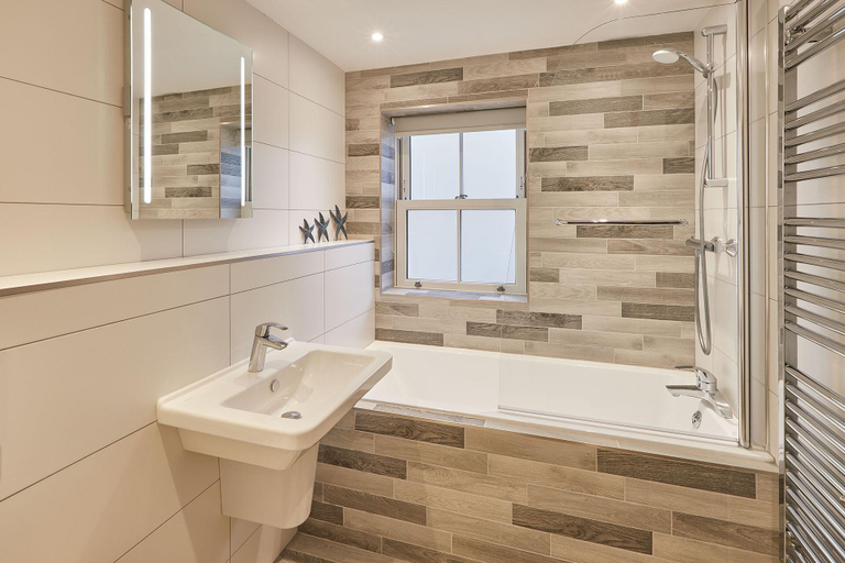 Bathroom 3, Sherlock Cottage, North Yorkshire