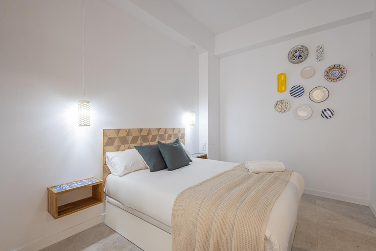 Bedroom, CASA FLORIT - Ceramic Homes - 4 Guest - AC WiFi - Near Sorolla Train Station, Valencia