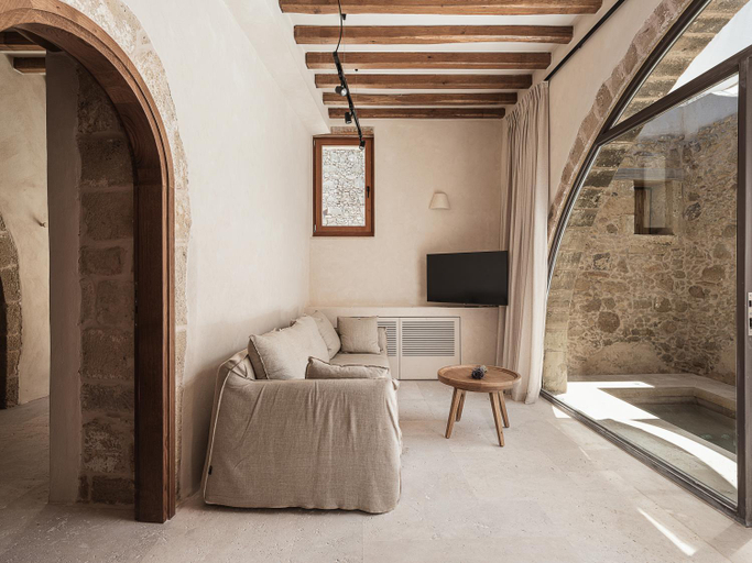 Others 4, Corte Interna, free heated pool, Crete