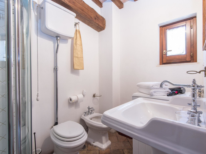 Bathroom 3, RSH Apartment Condotti Terrace, Roma