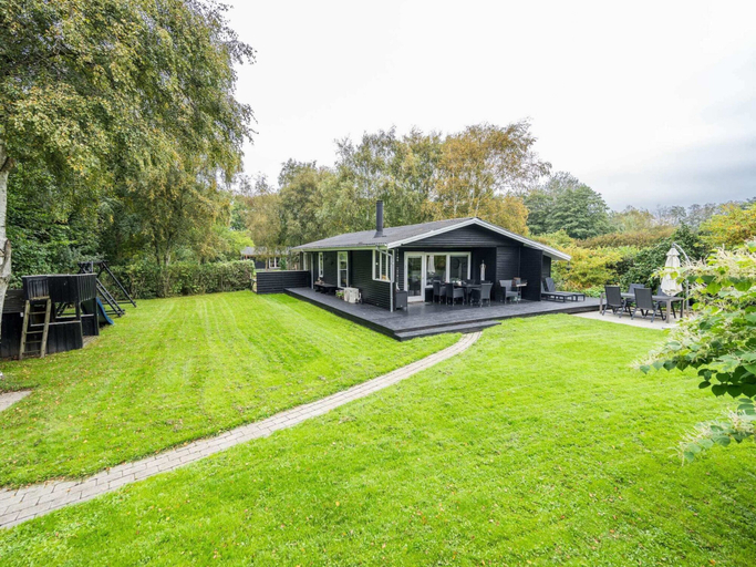 Others 4, 4 Star Holiday Home in Hemmet, Ringkøbing-Skjern