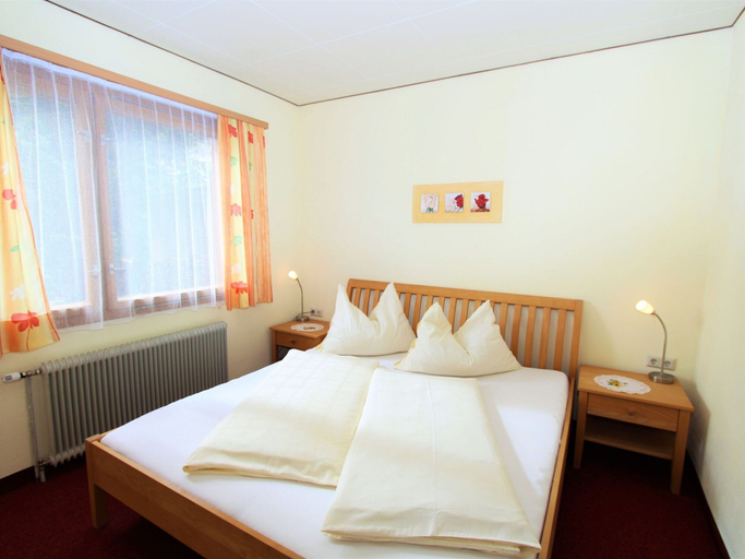 Bedroom 2, Sunlit Cabin with Hot Tub in Turracherhohe, Murau