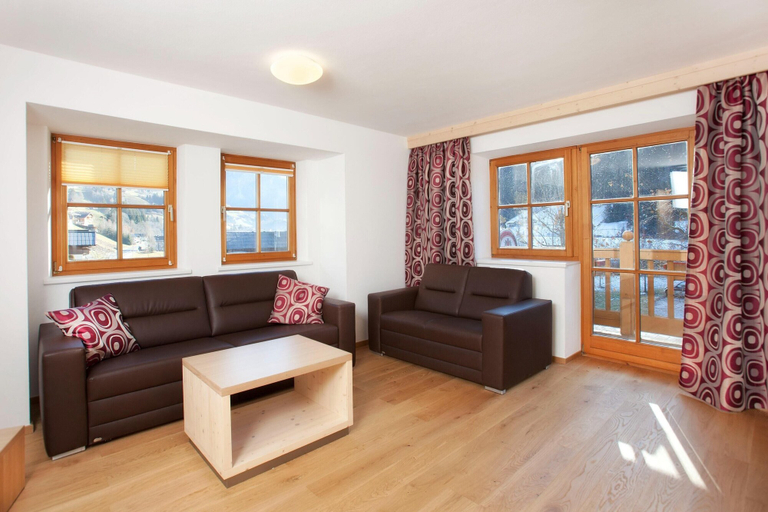 Others 5, Apartment Wald im Pinzgau near Ski Lift, Zell am See
