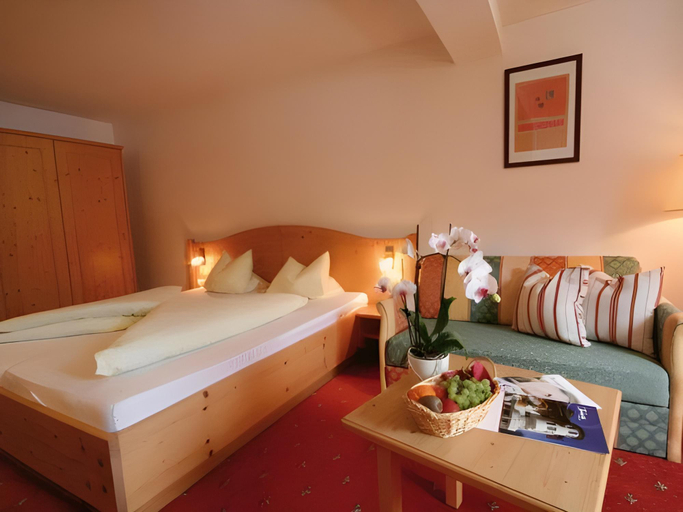 Bedroom 8