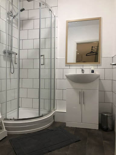 Bathroom 3, Contemporary 1 bed Studio for Comfy Stay in Wigan, Wigan