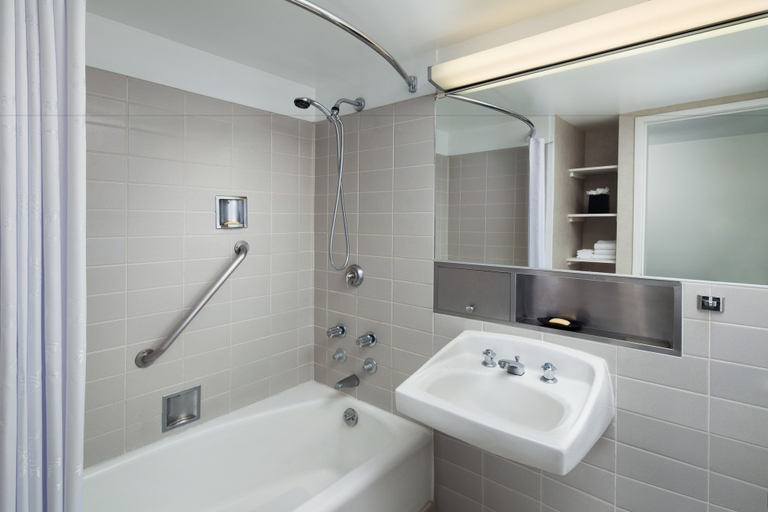 Bathroom 4, Sheraton Princess Kaiulani, Honolulu