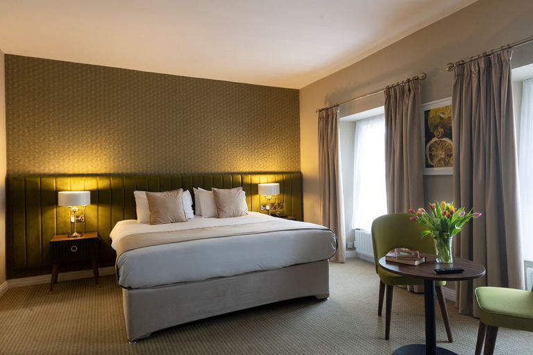 Bedroom 3, Cahir House Hotel