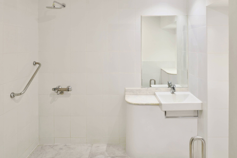 Bathroom 5, Fairfield by Marriott Bengaluru Whitefield, Bangalore