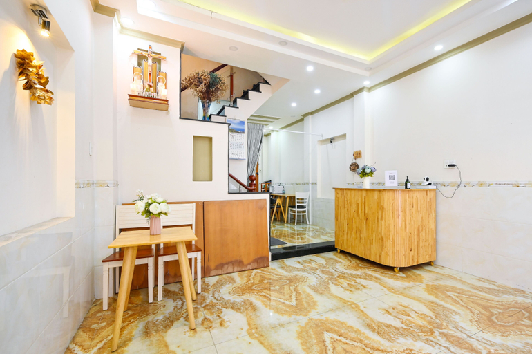 Public Area 3, Huyen House, District 1