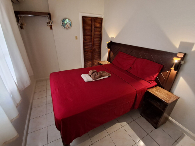 Bedroom 5, Barry's Rooms Negril