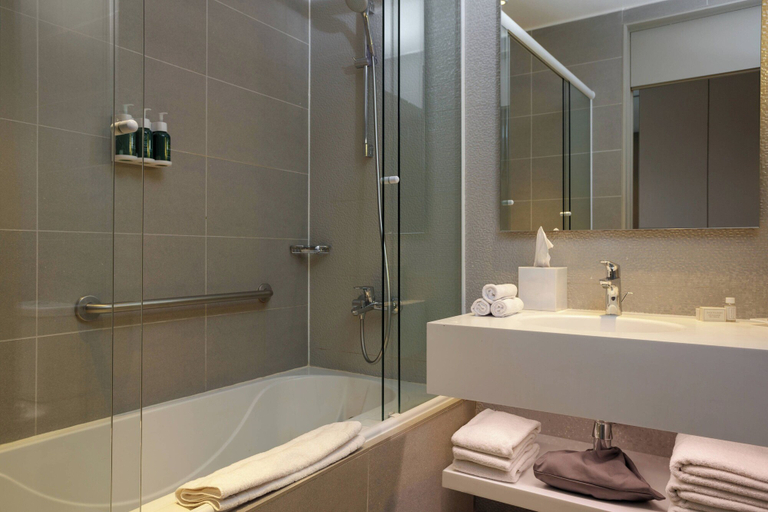Bathroom 5, Courtyard Santiago Las Condes, Santiago