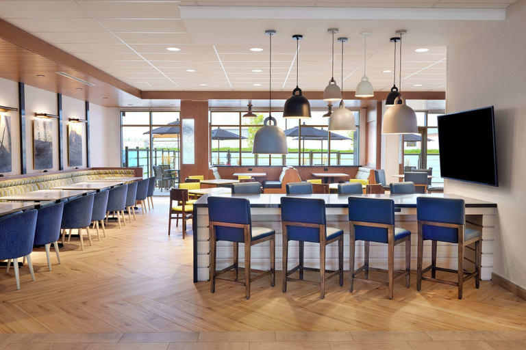Food & Drinks 5, Fairfield Inn & Suites by Marriott Orillia, Simcoe