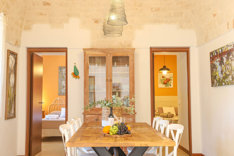 Others 5, TD Casale Del Vento in the Countryside with Pool, Bari
