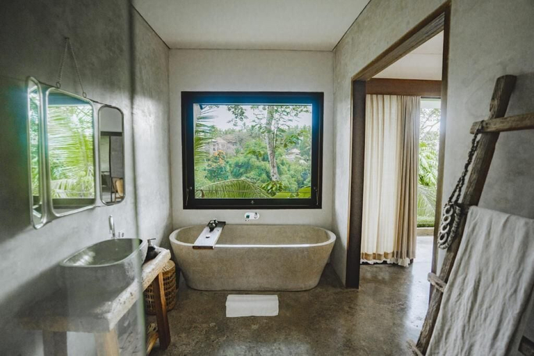 Bathroom 15