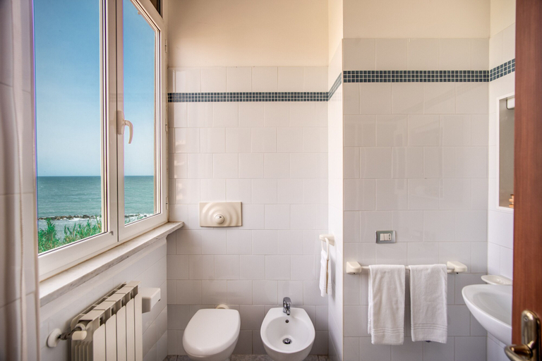 Bathroom 5, Villa MG Hotel, Roma