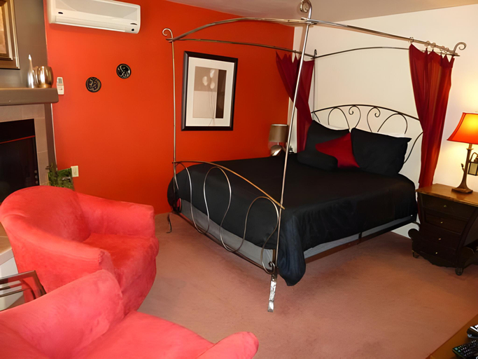 Bedroom 8