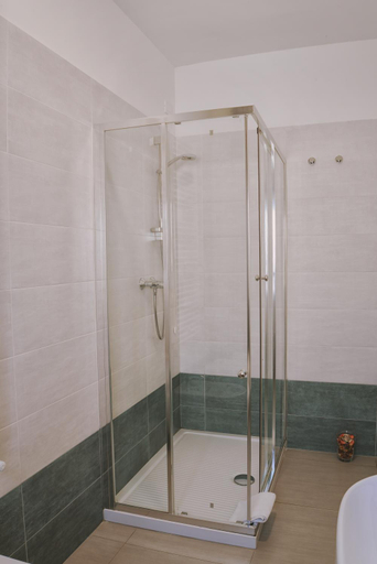 Bathroom 3, B&B Santa Filomena, Pescara