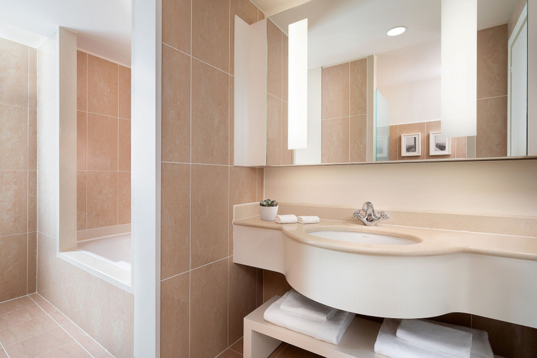 Bathroom 5, JW Marriott Venice Resort & Spa, Venezia