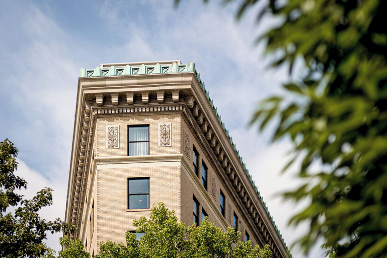 Exterior & Views 2, The Flat Iron Hotel, Buncombe