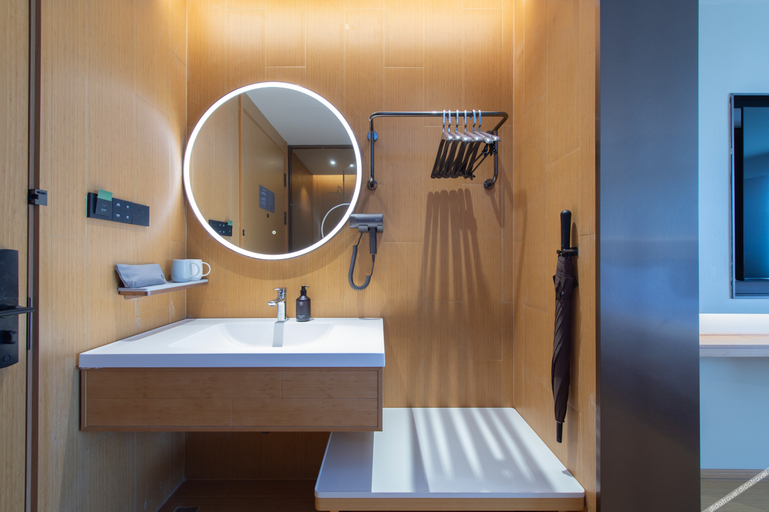 Bathroom 3, Ji Hotel Fuxin Jiefang Square, Fuxin