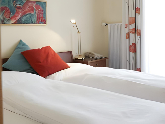 Bedroom 13