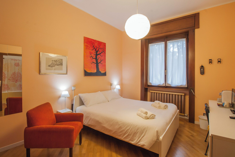 Bedroom 4, VILLA PARADIS B&B, Lecco