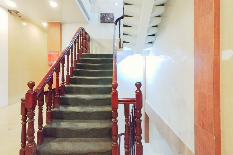 Others 4, RedDoorz @ Rejoss Lux Medan, Medan