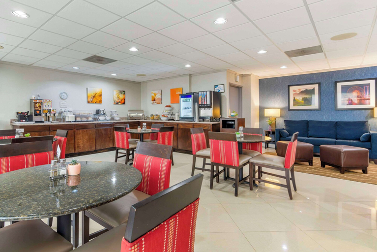 Food & Drinks 5, Comfort Inn Alpharetta - Atlanta North, Fulton