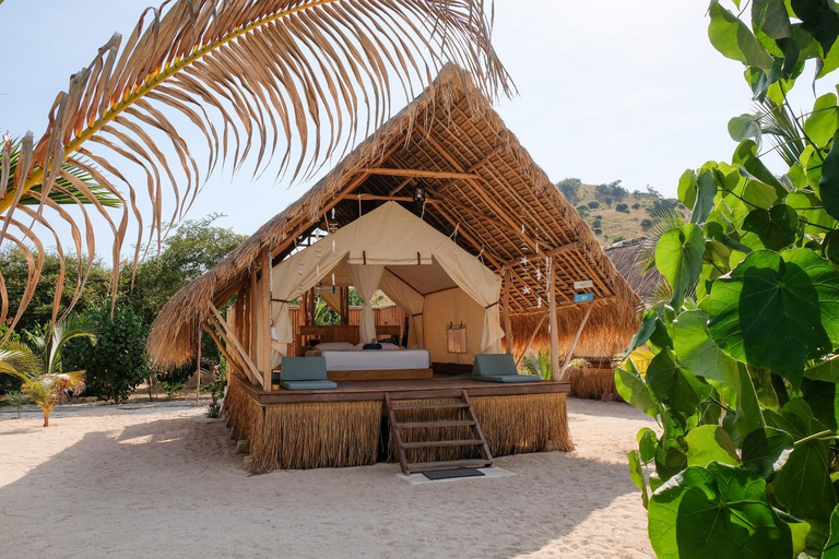 Others 1, Le Pirate Island - Adults Only, West Manggarai