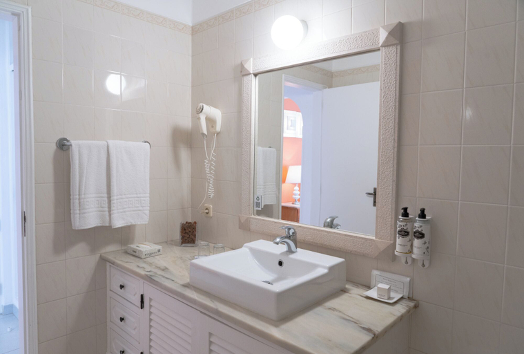 Bathroom 4, Villa Mar Azul, Lagos