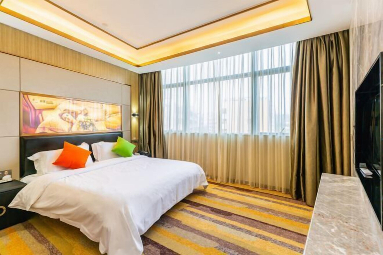 Bedroom 24