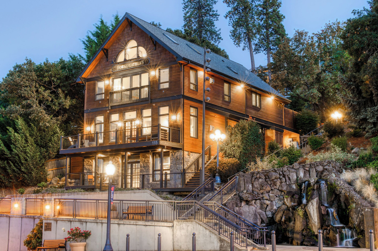 Horsefeathers Hotel, Hood River