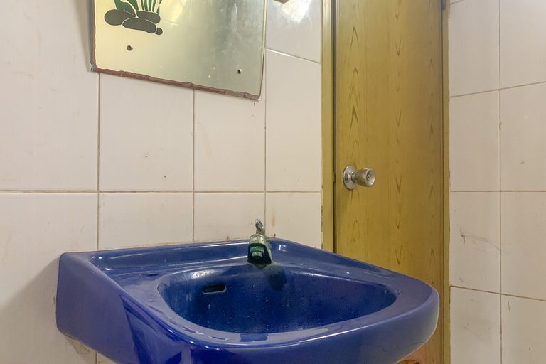 Bathroom 2, Urbanview Hotel Favorit Pamanukan Subang, Subang