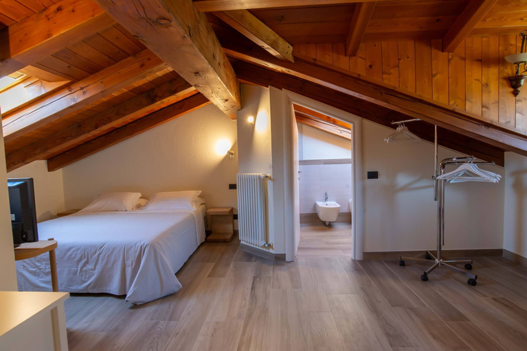 Bedroom 3, Hotel Relais Du Foyer, Aosta