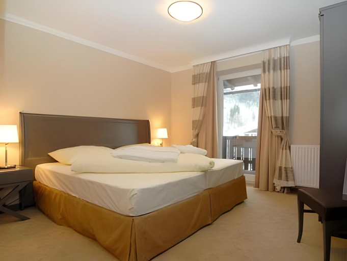 Bedroom 13