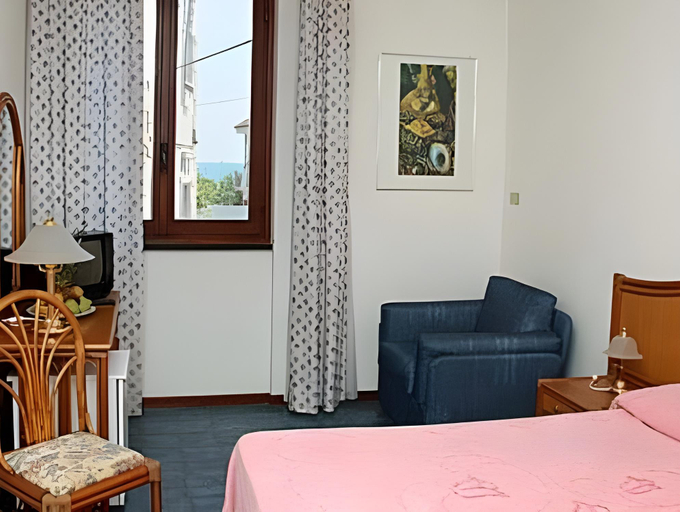 Bedroom 15