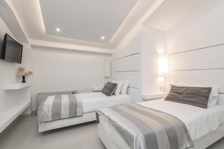 Room 4, Luxury Villa Cavo Mare Meltemi With Private Pool Jacuzzi, Ionian Islands