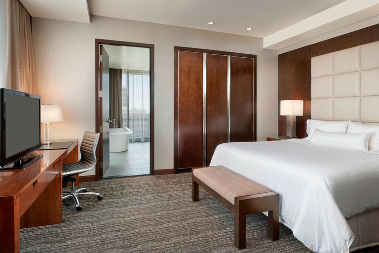 Bedroom 4, The Westin Phoenix Downtown, Maricopa