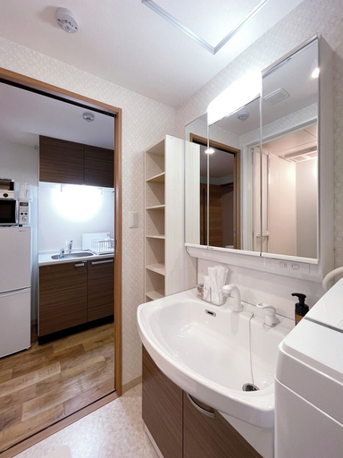 Bathroom 3, CasaEn, Hiroshima