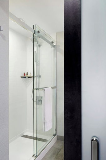 Bathroom 4, Marriott Cincinnati North, Butler