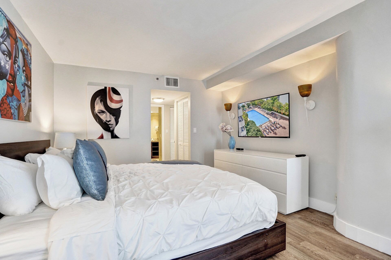 Bedroom 12