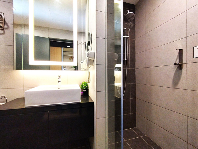 Bathroom 4
