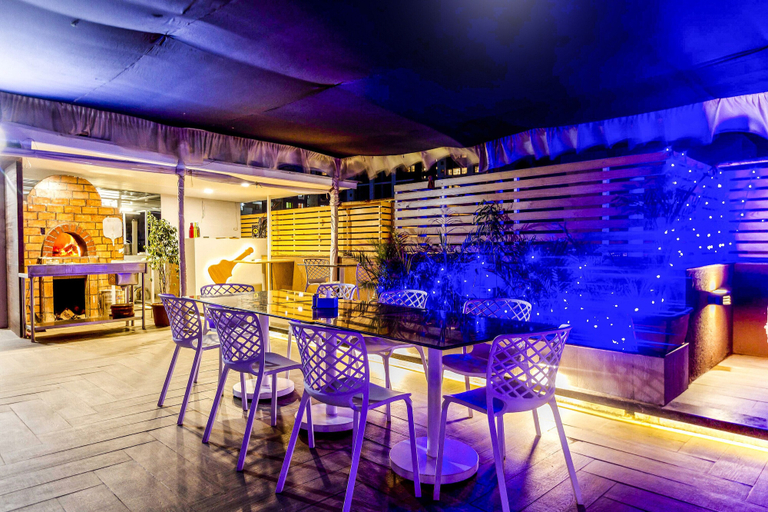 Food & Drinks 5, FabHotel Imperio, Pune