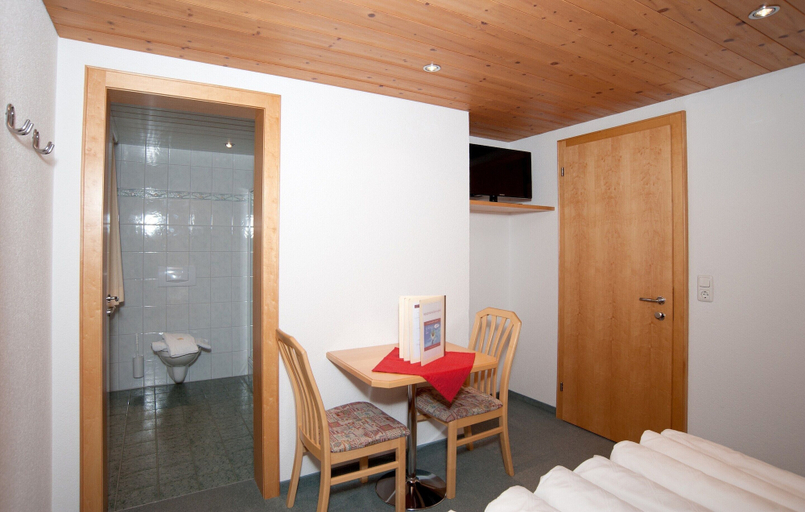 Bedroom 3, Apartment in Damuls near Ski Slopes, Bregenz