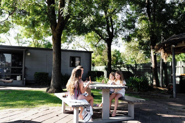 Food & Drinks 5, Adelaide Caravan Park, Adelaide